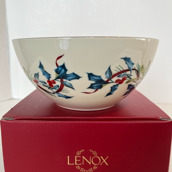 NIB Lenox Winter Greetings 7inch Bowl - Picture 4 of 9
